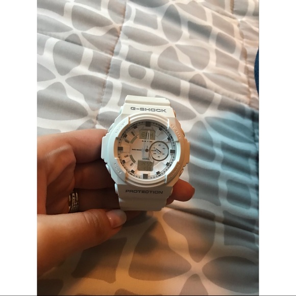 G-Shock Other - Like new men’s g shock watch